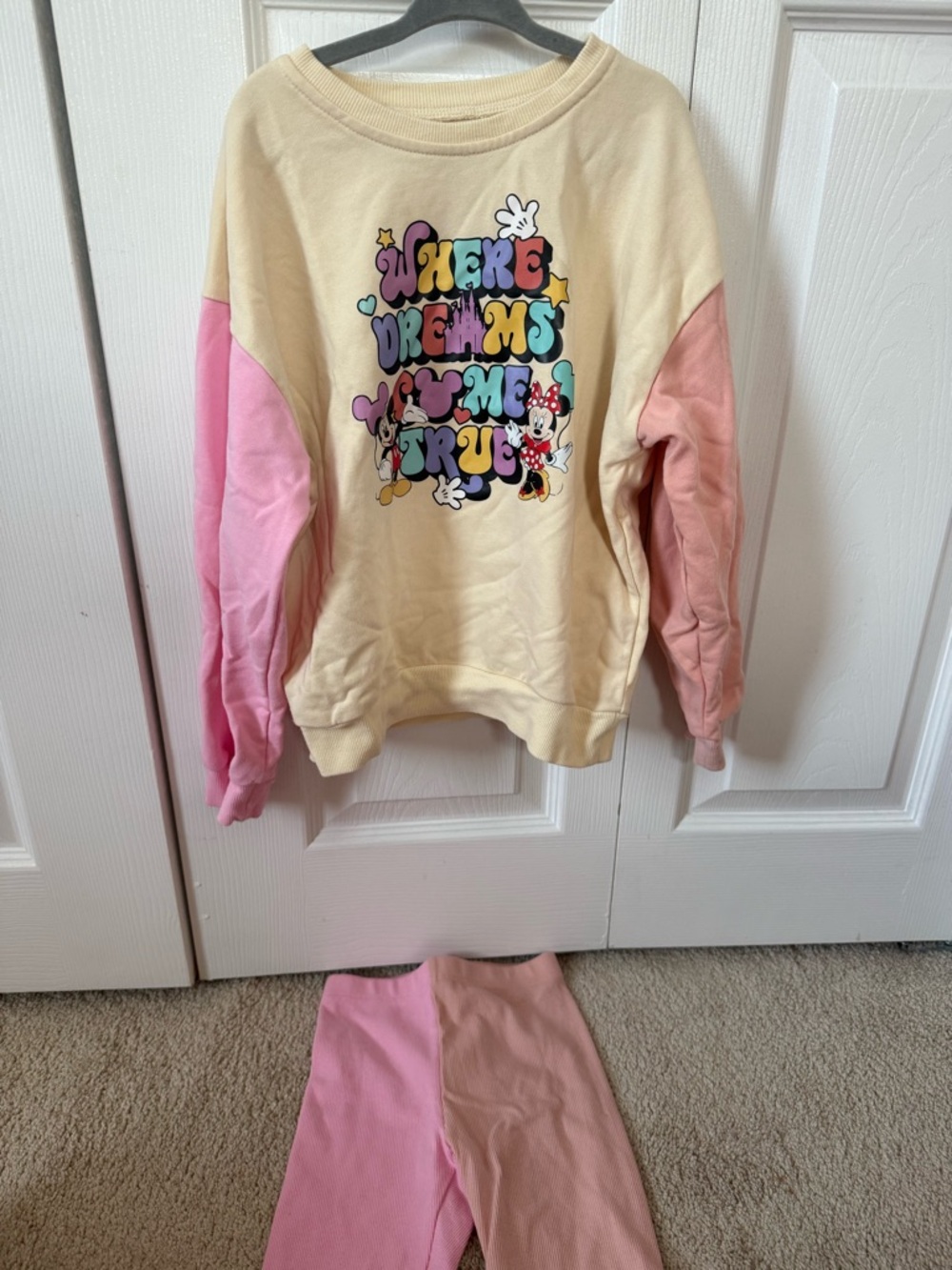 Kids Two-Tone Pink & Cream Matching Set - Graphic Sweatshirt & Leggings